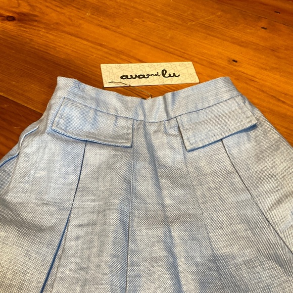 New! AVA & LU 7 Blue Textured Dual Pocket Skirt - Picture 2 of 5